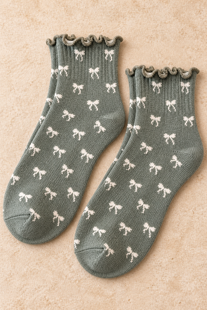 Tiny Bow Ruffle Ankle Socks – Navy & Sage