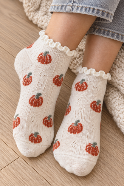 Pumpkin Ruffle Ankle Socks – Beige & Ivory