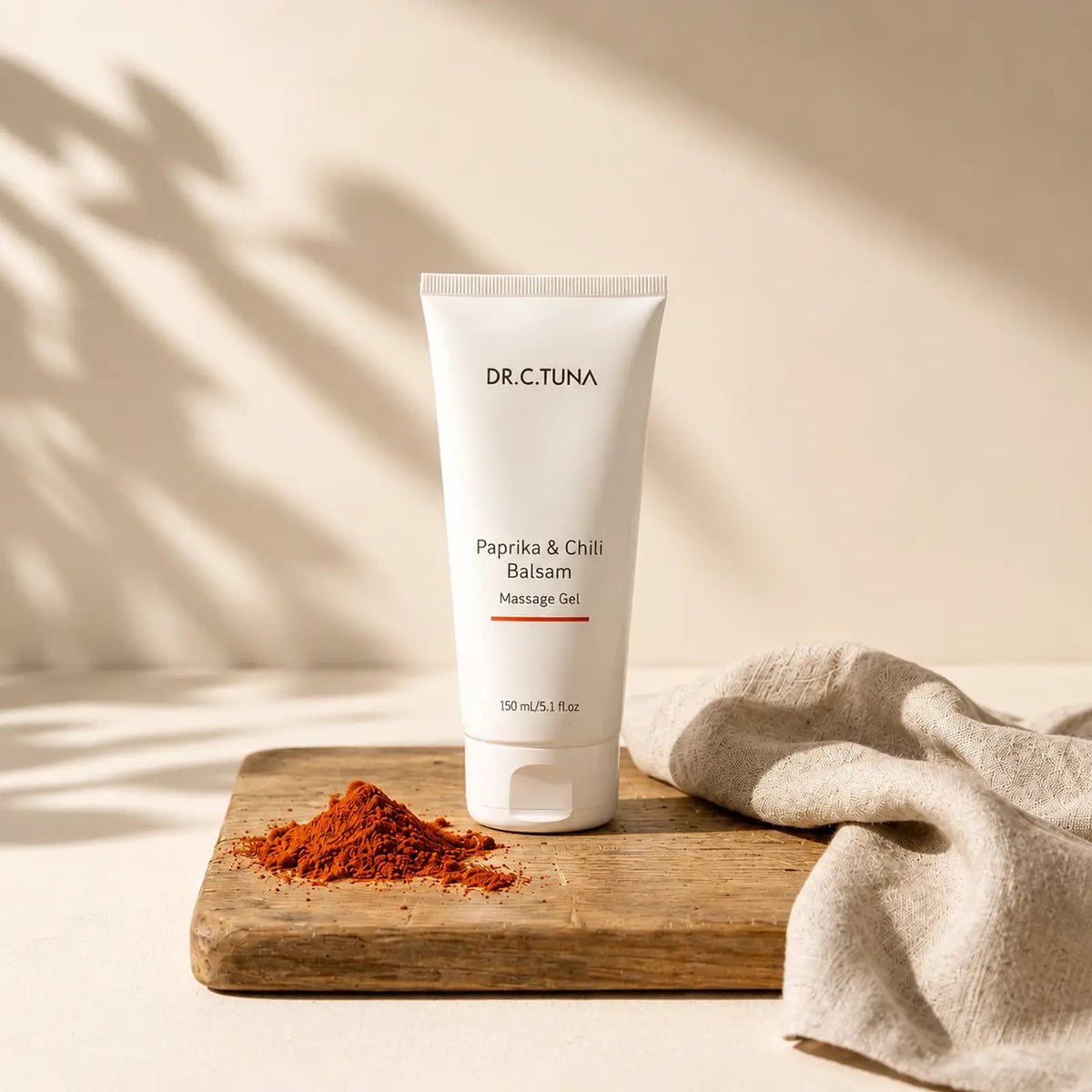 Dr. C. Tuna Paprika & Chili Balsam Massage Gel by Farmasi – official product image 2