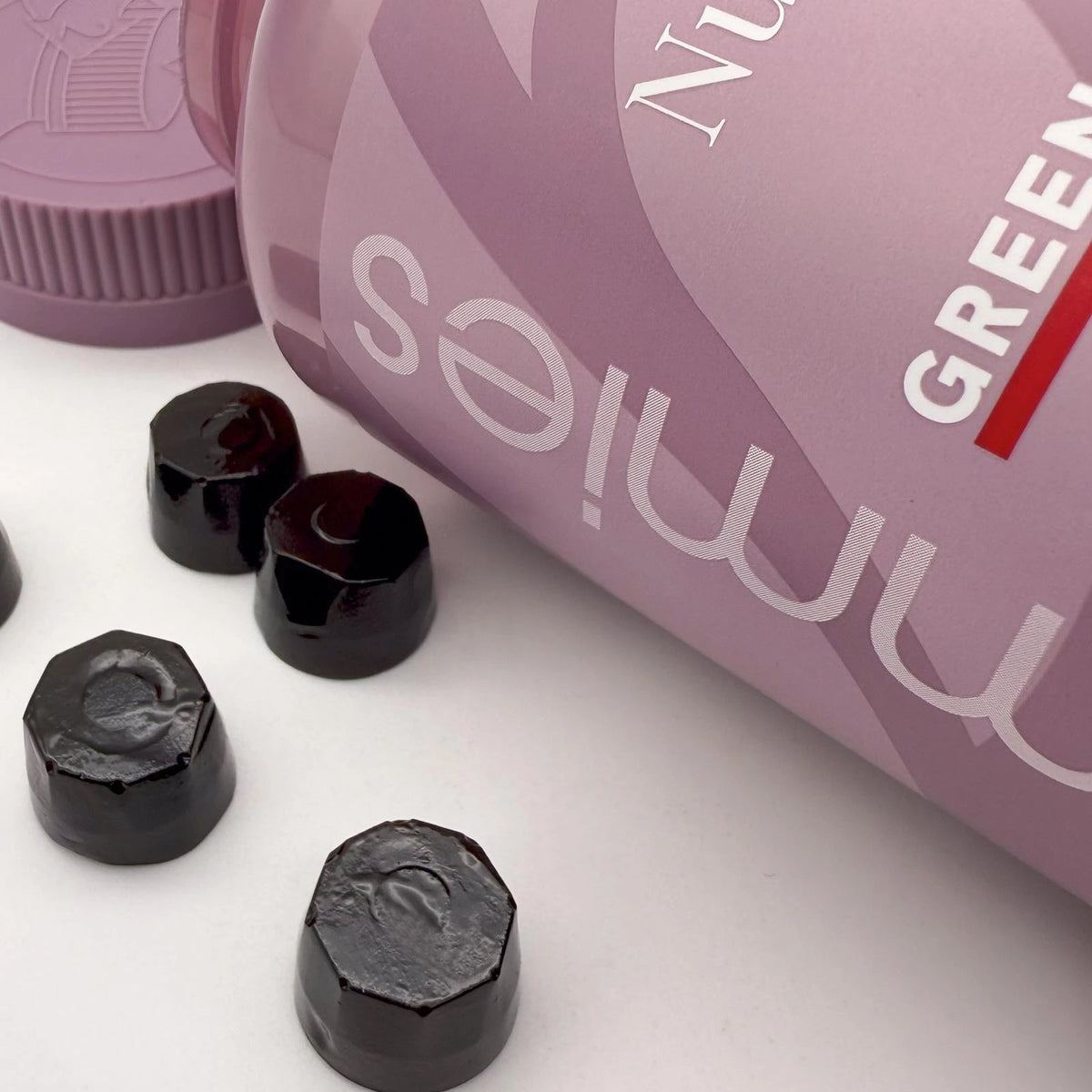 Nutriplus Gummies - Green & Berry by Farmasi – official product image 3
