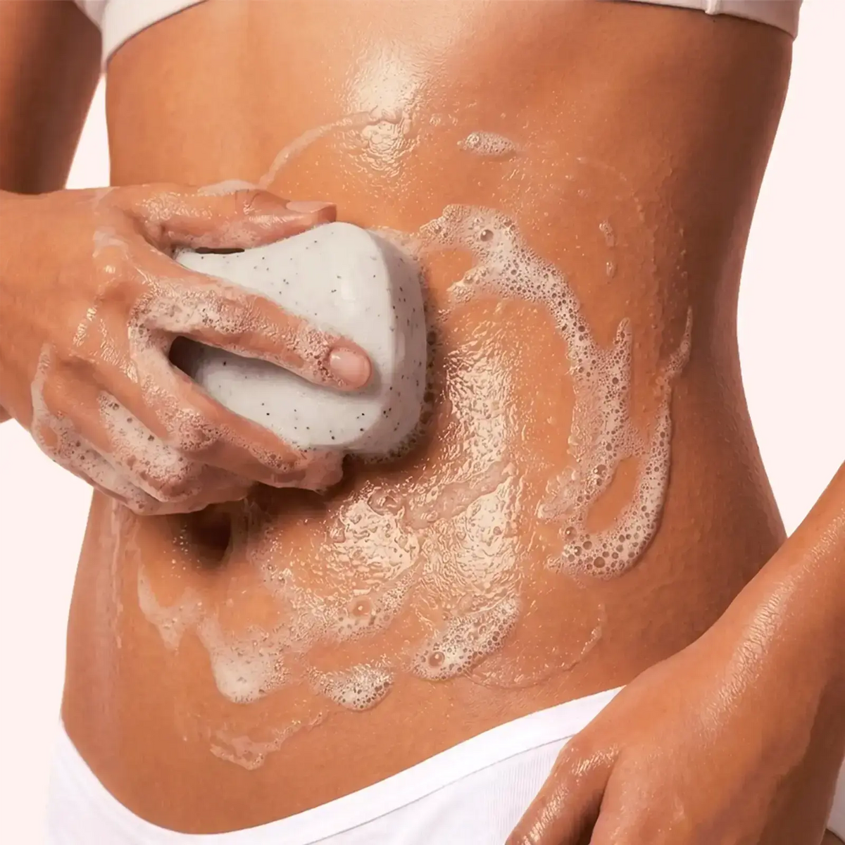 Dr. C. Tuna Paprika Massage Soap by Farmasi – official product image 2
