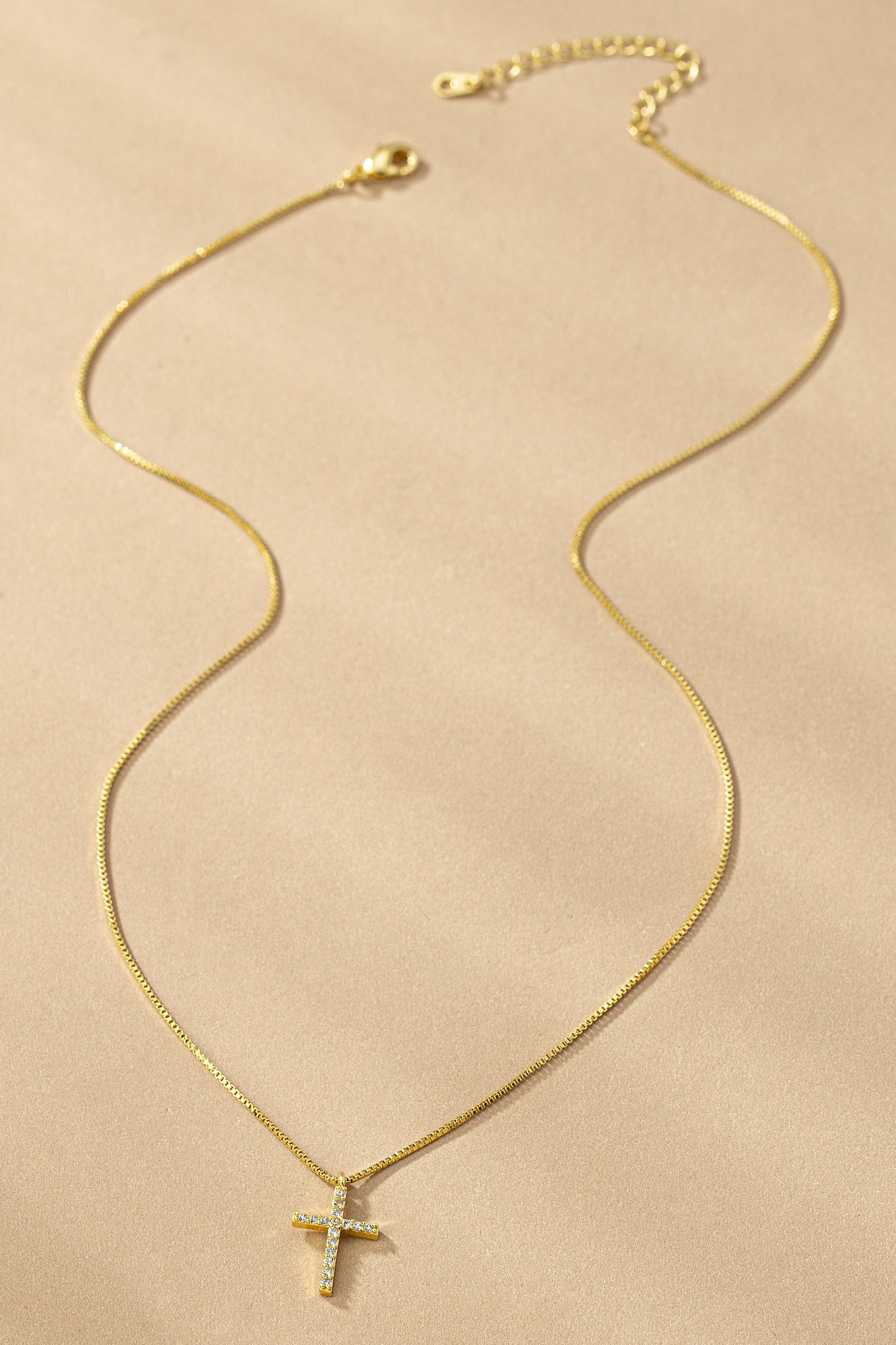 Fe Necklace – Sparkling Waterproof Cross Pendant