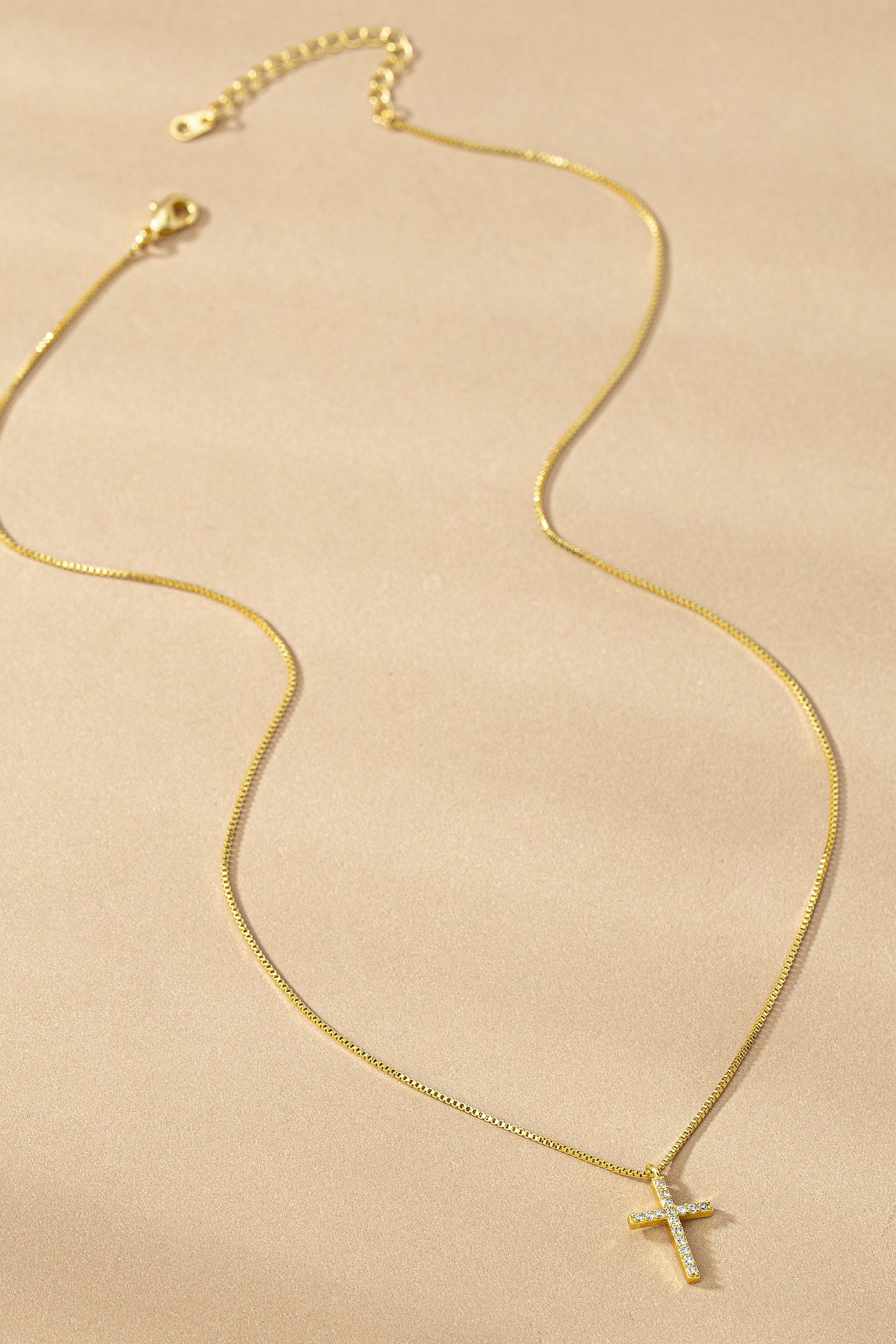 Fe Necklace – Sparkling Waterproof Cross Pendant