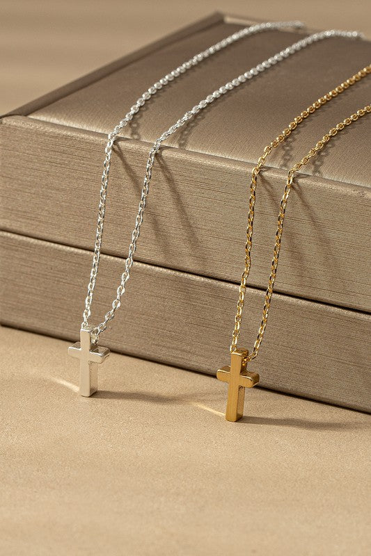 Minimalist Cross Pendant Necklace