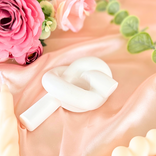 Knot Taper Candle Holder