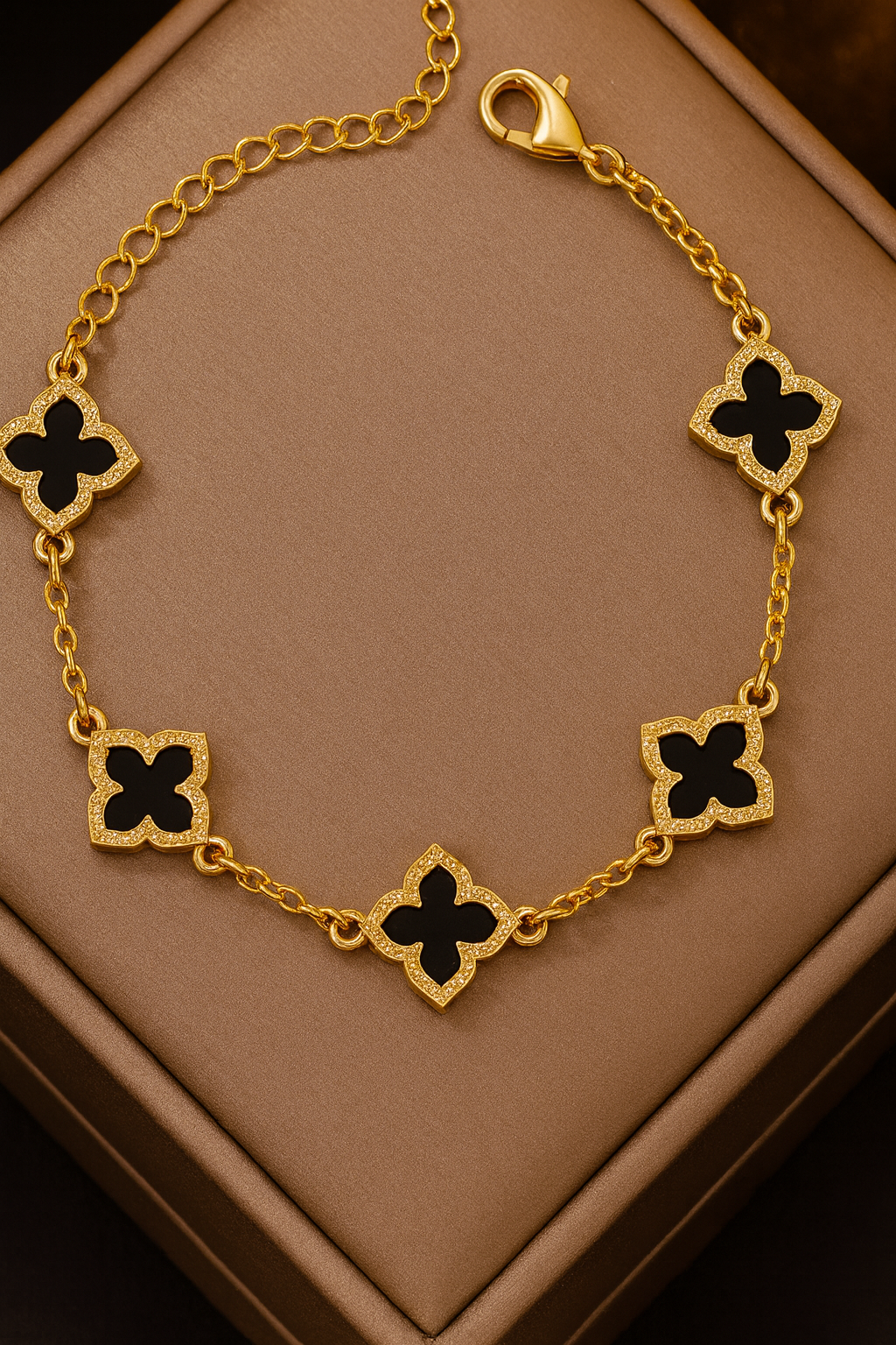 Clover Charm Gold Chain Bracelet