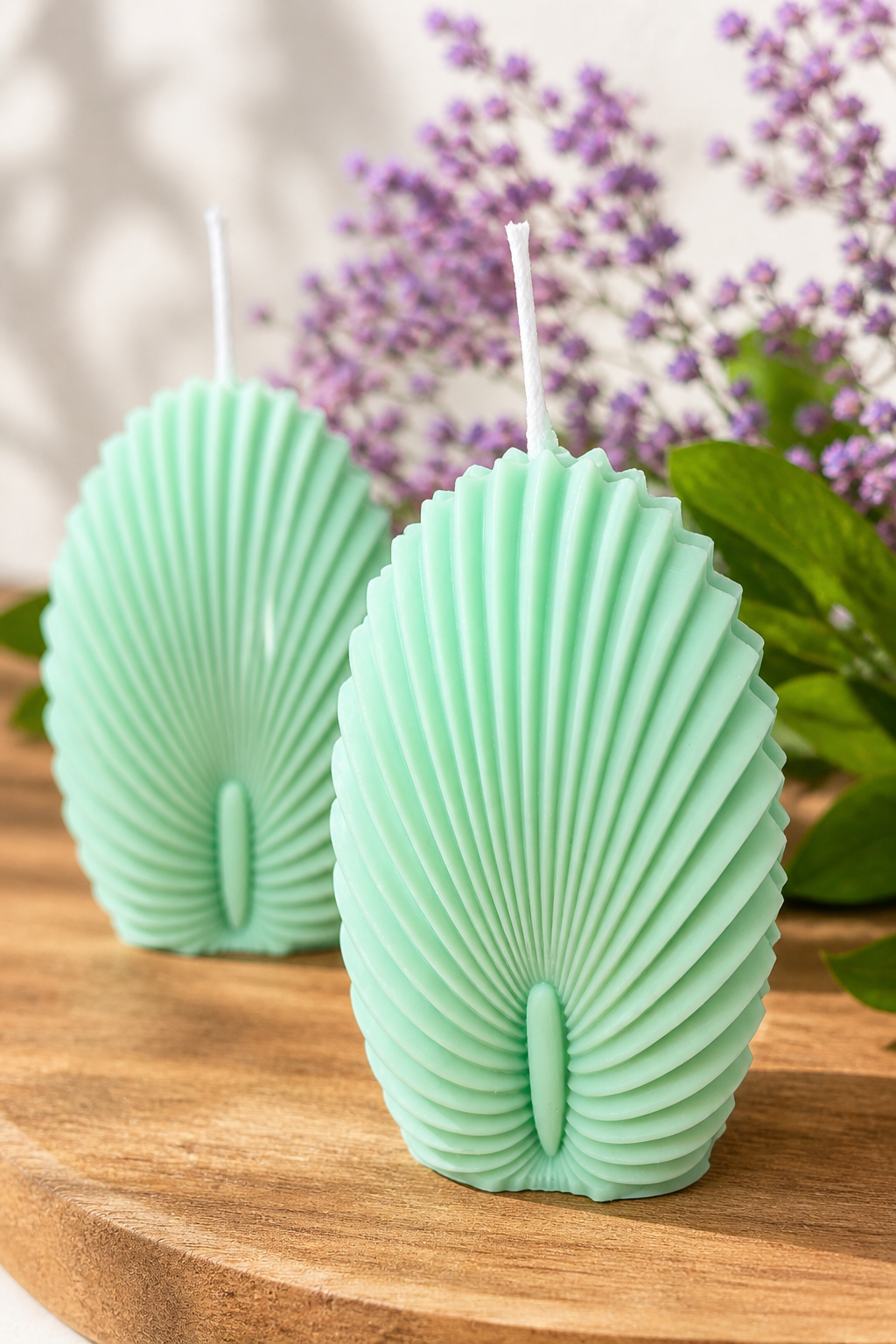 Palm Leaf Sculptural Soy Candle