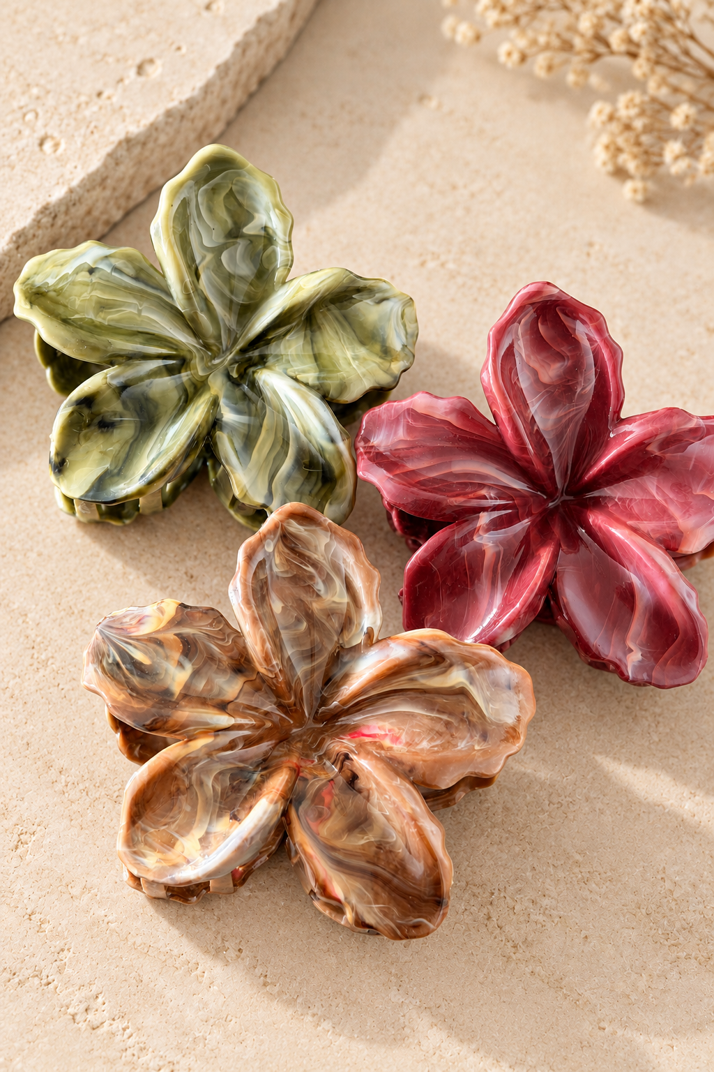 Fleur Marbled Flower Claw Clip