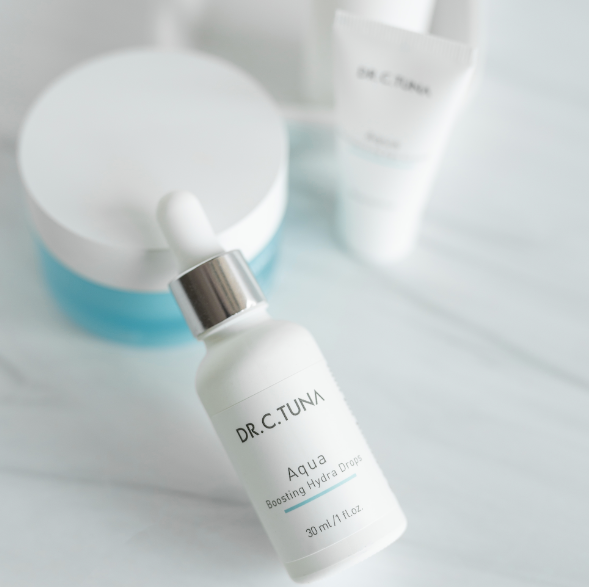 Dr. C. Tuna Aqua Boosting Hydra Drops by Farmasi – official product image 4