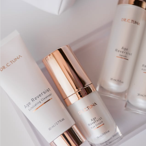 Dr. C. Tuna Age Reversist Exfoliating Cleanser by Farmasi – official product image 2