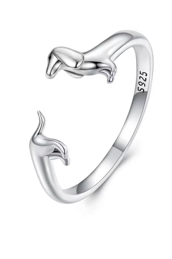 Golden Dachshund Embrace Ring – 925 Sterling Silver