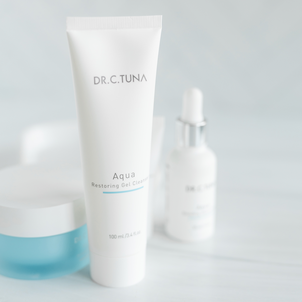 Dr. C. Tuna Aqua Restoring Gel Cleanser by Farmasi – official product image 4