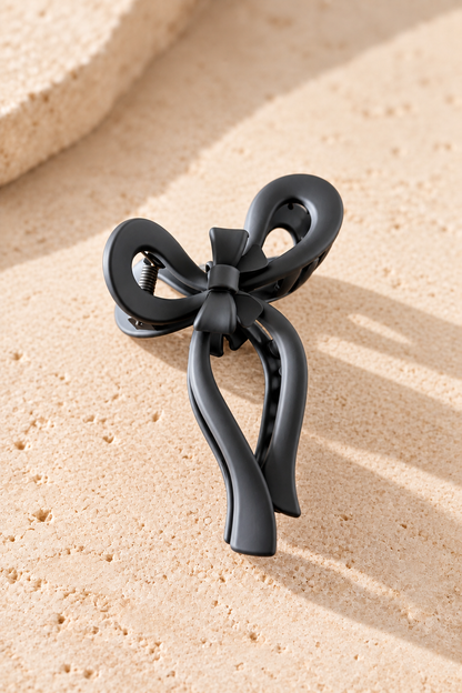 Infinite Bow XL Hair Claw Clip – Sculptural Statement Hair Accessory