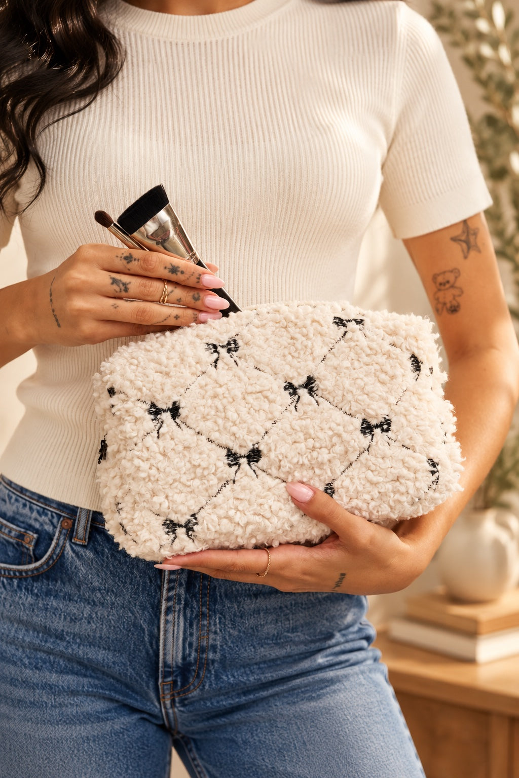 Chérie Chic Sherpa Bow Cosmetic Pouch